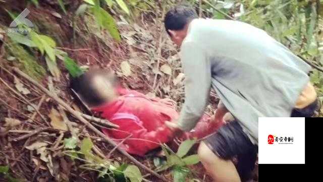 53 岁大妈山坡做皮肉买卖:为还赌债自甘堕落