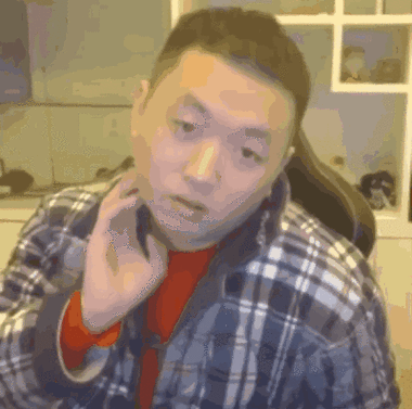 药水哥矿泉水瓶表情包,网络狂欢下的文化符号