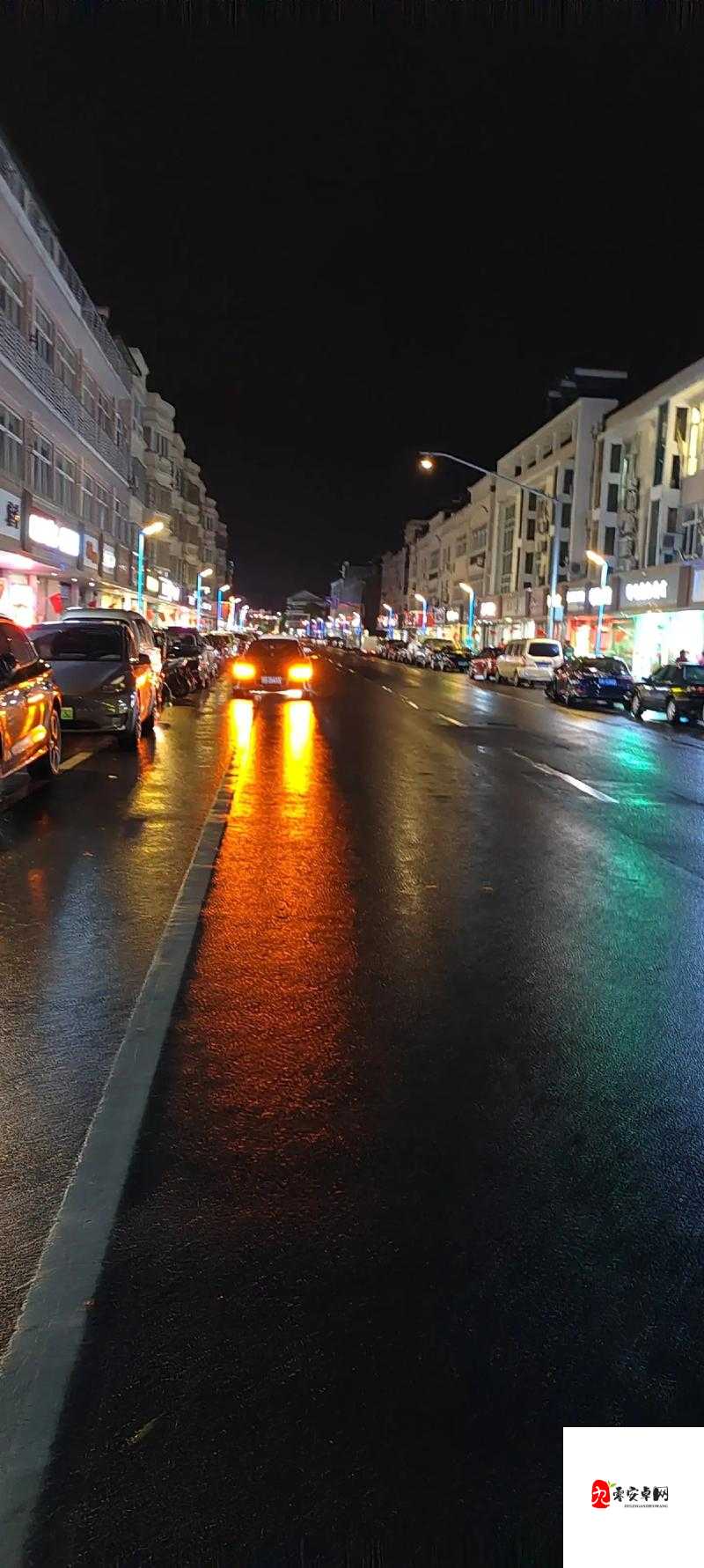 雨中情愫,揭秘我假装看雨,偷偷在看你背后的浪漫旋律