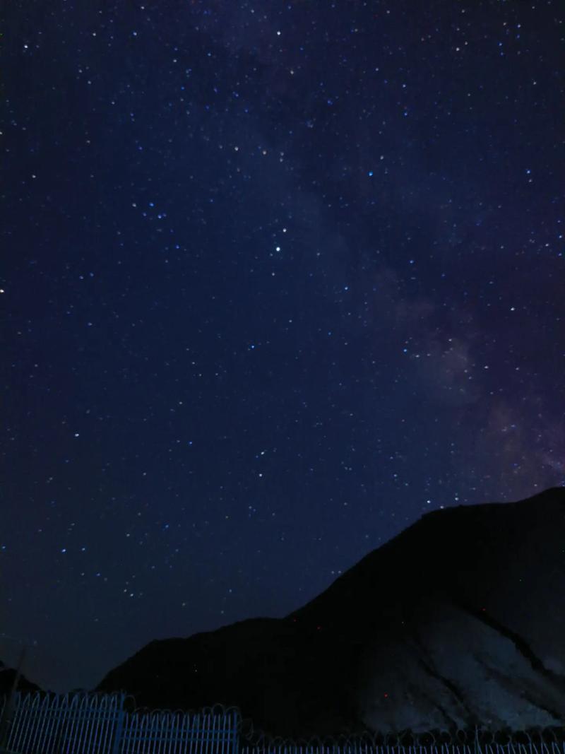 抖音热门旋律揭秘,宁静的夏天天空中繁星点点是哪首歌?